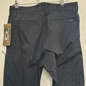 OAKLEY DRESS OR CASUAL PANTS